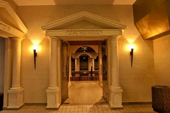 Apollo Wellness Club Hotel Sangeorgiu de Mures SPA