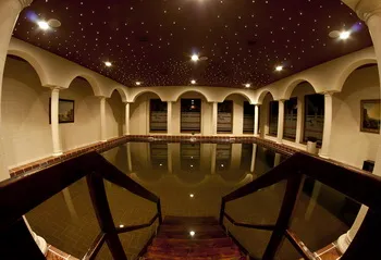 Apollo Wellness Club Hotel Sangeorgiu de Mures SPA