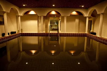 Apollo Wellness Club Hotel Sangeorgiu de Mures SPA