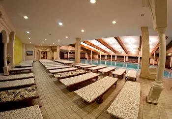 Apollo Wellness Club Hotel Sangeorgiu de Mures SPA