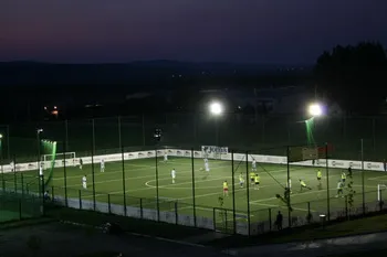 Apollo Wellness Club Hotel Sangeorgiu de Mures Baza Sportiva, teren de sport: tenis, fotbal, volei