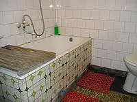 Az egyes szamu apartament furdoszobaja