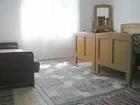 Az egyes szamu apartament elso szobaja