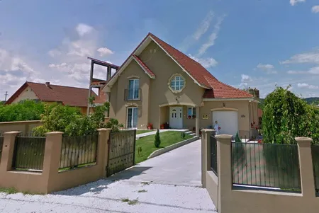 Cazare in Retezat, Hateg - Pensiunea Iulia ***, rezervari online in Retezat, Hateg: Hotel *** cazare retezat, hateg - Cazare in Retezat, Hateg - Pensiunea Iulia ***, rezervari online in Retezat, Hateg: Hotel ***