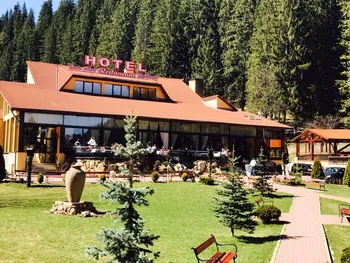 cazare lacu rosu - Cazare in Lacu Rosu - Hotel Lacu Rosu ***, rezervari online in Lacu Rosu: Hotel ***